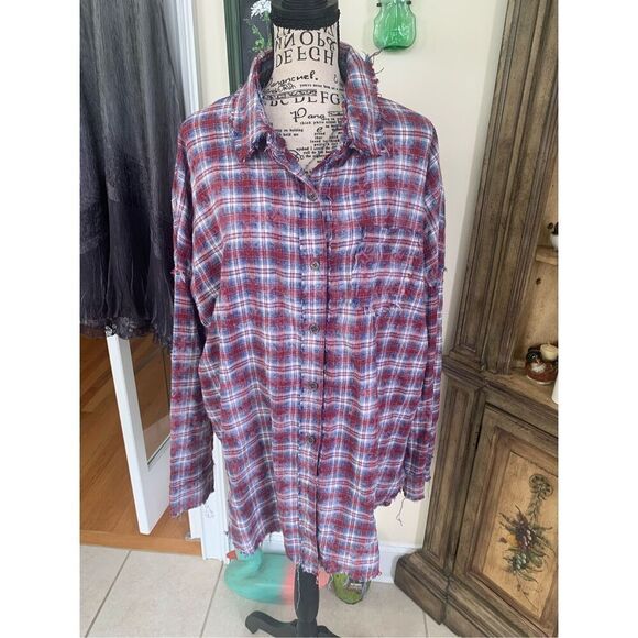 La Miel Button Down Frayed Flannel - Picture 13 of 13